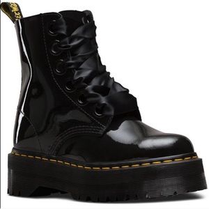 Doc Marten “Molly” boot size 7